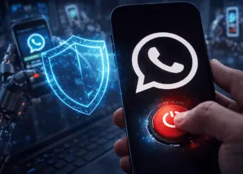 Botón de pánico de WhatsApp activando protección contra capturas de pantalla y clonación por inteligencia artificial