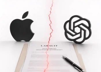 Apple demanda a OpenAI: la acusa de robar secretos para crear su iPhone rival